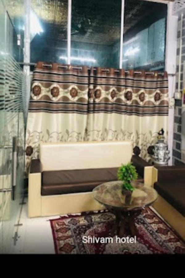 Shivam Hotel, Pali  Ngoại thất bức ảnh