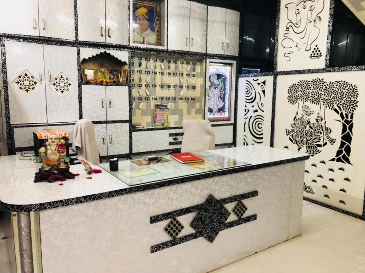 Shivam Hotel, Pali  Ngoại thất bức ảnh